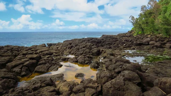 Rocky Coast Water Pools Blue Pacific Ocean Queen Bath Kauai — Stock Photo, Image