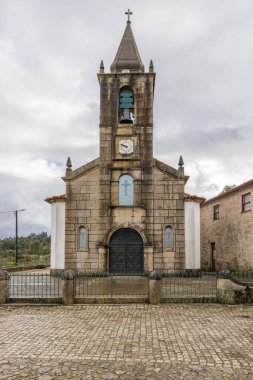Avrupa, Portekiz, Soajo. Soajo kasabasında küçük bir kilise..