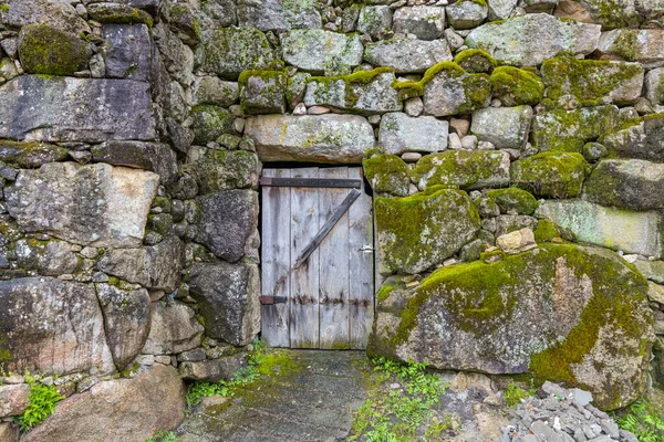 Европа Португалия Соахо Деревянная Дверь Старой Каменной Стене — стоковое фото