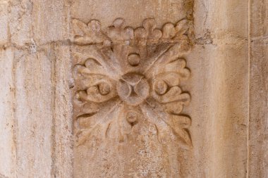 Avrupa, Portekiz, Lizbon. 19 Nisan 2022. Jeronimos Manastırı, Vasco da Gama 'nın gömüldüğü yer ve Portekiz Gotik Maueline mimarisinin bir örneği. UNESCO Dünya Mirası Alanı.