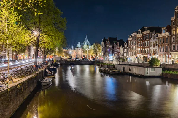 Evropa Nizozemsko Severní Holandsko Amsterdam Světla Odrazy Noci Amsterdamu — Stock fotografie
