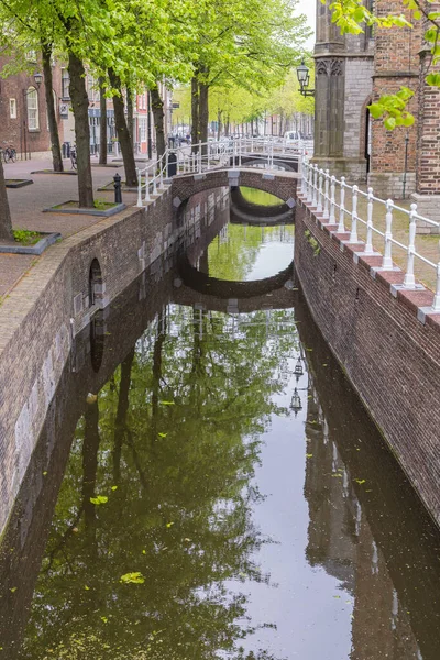Europe Netherlands South Holland Delft Small Brick Lined Canal City — Stock Photo, Image