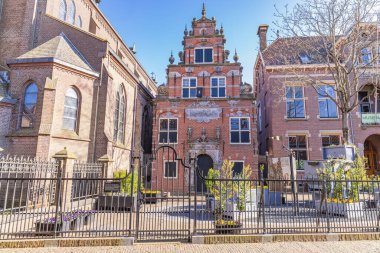 Avrupa, Hollanda, Kuzey Hollanda, Enkhuizen. 24 Nisan 2022. Geleneksel Hollanda Barok evleri.