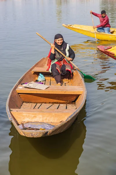 Lac Dal Rainawari Srinagar Jammu Cachemire Inde Octobre 2022 Femme — Photo