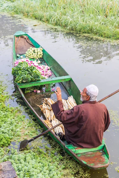 Dal Lake Rainawari Srinagar Jammu Kašmír Indie Října2022 Muž Prodávající — Stock fotografie