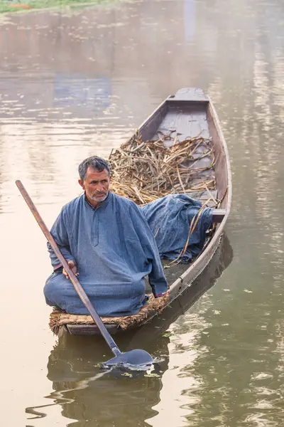 Dal Lago Rainawari Srinagar Jammu Kashmir India Ottobre 2022 Uomo — Foto Stock