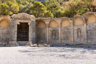 Zaghouan, Tunus. Zagouan 'daki Roma Su Tapınağının kalıntıları..