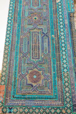 Semerkand, Semerkant, Özbekistan, Orta Asya. Semerkand 'daki Shah-i-Zinda' daki Ustad Ali Nasafi Mozolesinde dekoratif fayans işi..