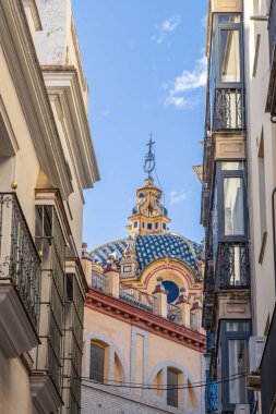 Casco Antiguo, Seville, Seville Eyaleti, Endülüs, İspanya. Sevilla 'daki Aziz Albert Kilisesi' nin Kubbesi.