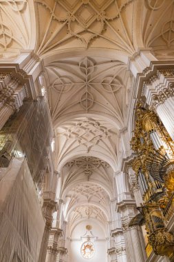 Albaicin, Granada, Granada ili, Endülüs, İspanya. 26 Nisan 2023. Granada Katedrali 'nin tavanı..