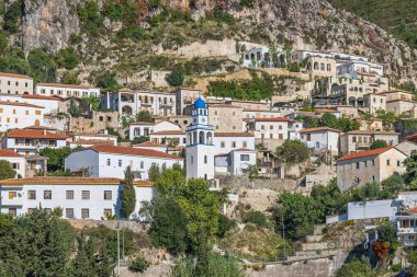 Dhermi, Hermare, Vlore, Arnavutluk. Arnavutluk 'un Dhermi dağ köyü.