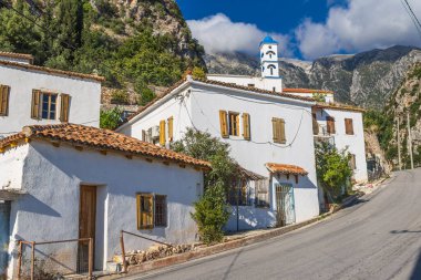 Dhermi, Hermare, Vlore, Arnavutluk. Arnavutluk 'un Dhermi dağ köyü.
