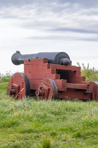 Fredriksten Kalesi, Halden, Ostfold, Norveç. Tarihi Fredriksten Kalesi 'nde antik top..