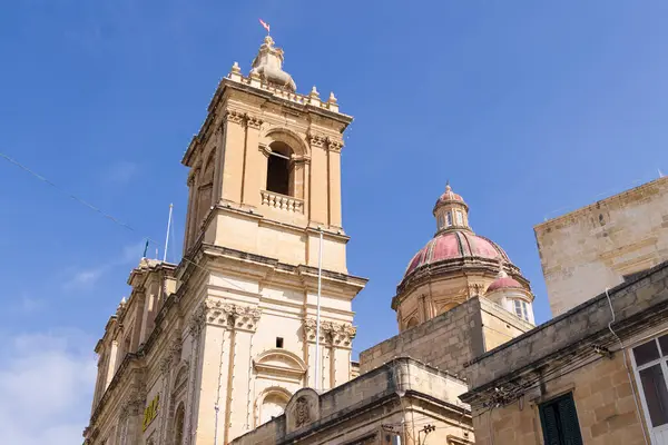 Malta, Birgu. Saint Lawrence Kolej Kilisesi. Dış görünüş.