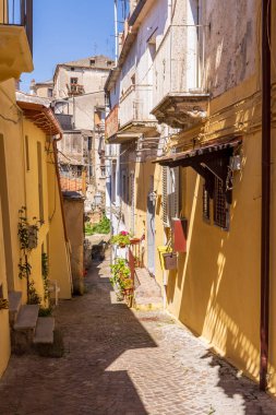 İtalya, Calabria, Luzzi. Sokak sahnesi.