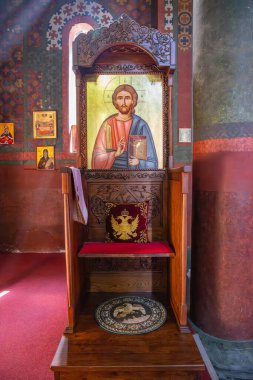 Klenike, Bujanovac, Pcinja Bölgesi, Sırbistan. 8 Eylül 2024. Saygıdeğer Prohor Pchinjski Manastırı 'ndaki kilisenin içinde..