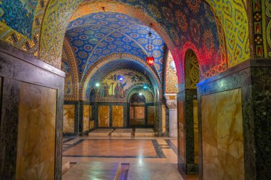 Topola, Sumadija Bölgesi, Sırbistan. 11 Eylül 2024. Aziz George Kilisesi Oplenac 'ın mahzeni, Sırp Kraliyet Anıtı.