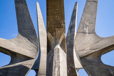 Kosmaj, Rogaca, Belgrad Bölgesi, Sırbistan. 12 Eylül 2024. Kosmay Anıtı 2. Dünya Savaşı Antfaşist partizanları, Vojin Stojiç 'in.