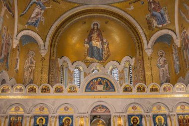 Vracar, Belgrad, Sırbistan. 15 Eylül 2024. Saint Sava Katedralinin İçi.