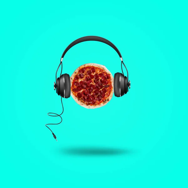 Salami Paprika Pizza Und Kopfhörer Collage Moderner Kunst — Stockfoto