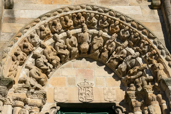 Ноя Галисия Испании Февраля 2023 Года Скульптуры Фасаде Церкви Сан — стоковое фото