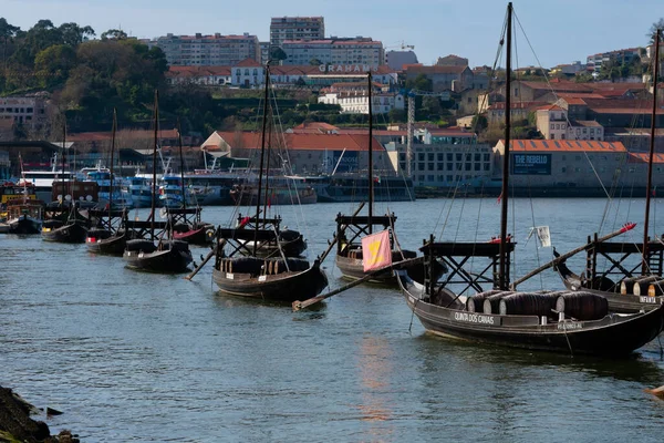 Porto Portugalsko Února2023 Lodě Vinařství Řece Douro — Stock fotografie