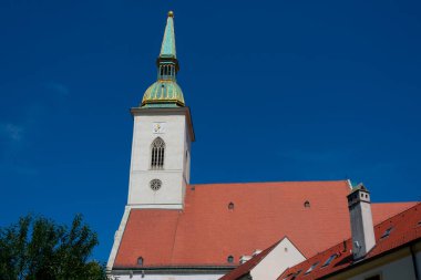 Bratislava, Slovakya 'daki Roma Katolik Başpiskoposluğunun katedrali Saint Martin Katedrali.