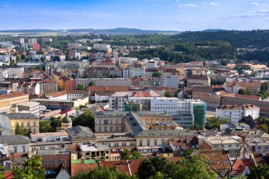 Brno, Çek Cumhuriyeti. 23 Haziran 2024. Brno 'nun panoramik şehir görünümü