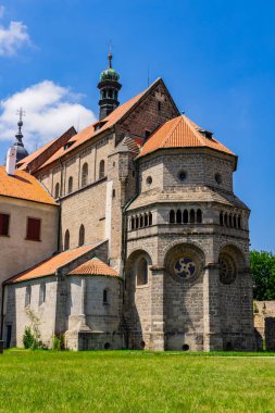Trebic, Çek Cumhuriyeti. 25 Haziran 2024. Trebic Kale Kompleksindeki Aziz Prokopius Bazilikası