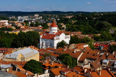 Vilnius, Litvanya. 28 Haziran 2024. St. John Kulesi 'nden Ortodoks Theotokos Katedrali