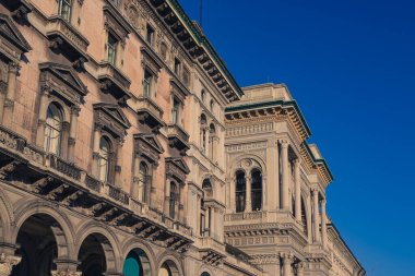 Galleria Vittorio Emanuele II, İtalya 'nın en eski alışveriş galerisi ve Milano' nun simgesi. Milan, İtalya