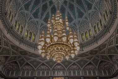 Muscat, Umman. 10 Şubat 2025. Sultan Qaboos 'un Büyük Camii' nin içi.