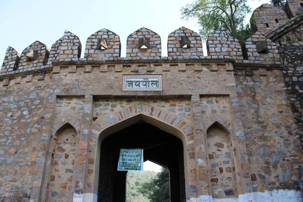 Alwar Rajasthan Května 2022 Alwar Pevnost Vstupní Brána Napsaná Jazyce — Stock fotografie