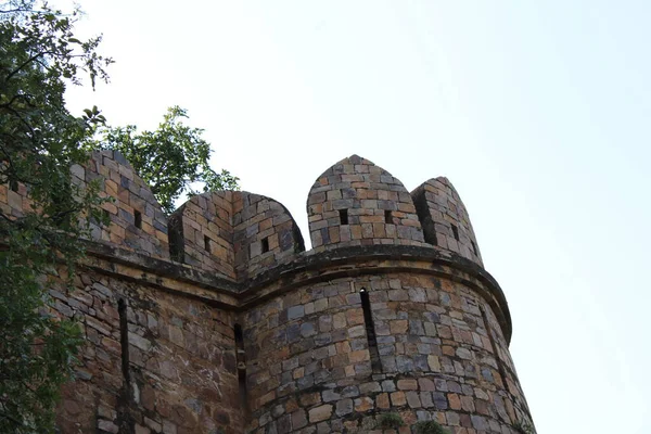 伊斯拉尔市北部城堡里的古石屋 — 图库照片