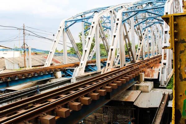Mavi Gökyüzü Demiryolu Köprüsü Karawang Merkezlidir — Stok fotoğraf