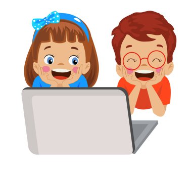 Bilgisayara bakan sevimli çocuklar.