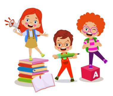 Anaokulunda tuğlalarla ve eğitimsel oyunlarla oynayan çocuklar. Çocuklar anaokulunda birlikte oynarlar. Mesaj atacağın yerin afişi. Çocuklu oyun odası