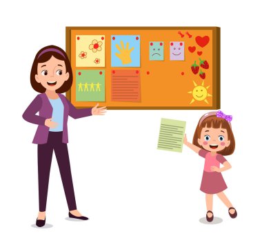 Kağıt notlu mantar tahtası ve çocukların resmi