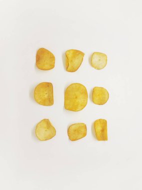 Cassava Chips, Java 'dan geleneksel bir aperatiftir. İnce dilimlenmiş Cassava' dan yapılır.
