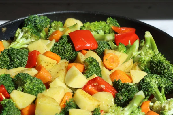 新鲜健康蔬菜烹调 图库图片