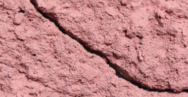 Alçılı dış duvarın dokusu