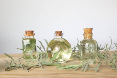 Lavanta esaslı yağ şişesi.