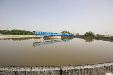 Atık su arıtma tesisi. Sludge tortu tankı