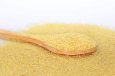 Kaynatılmış ve çatlamış buğdaylı kaşık.