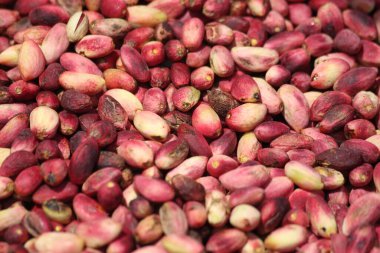 Marketteki fıstıkları kapatın.