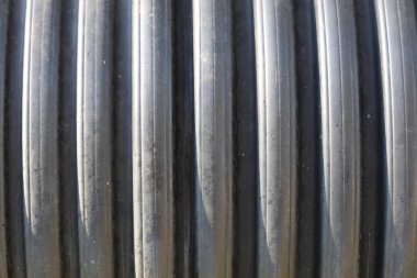 Bükülmüş plastik borunun üst görünümü