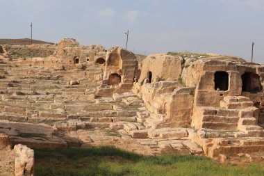 Doğu Roma İmparatorluğu zamanında bir mezarlık olan Dara Antik Şehir manzarası