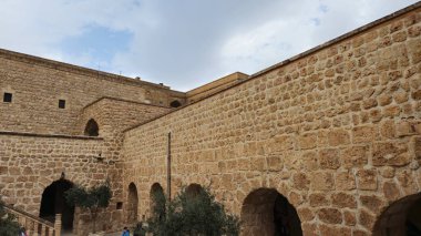 Midyat 'taki Mor Gabriel Manastırı olarak da bilinen Aziz Gabriel Manastırı