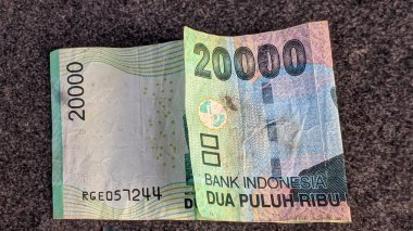 20.000 rupia değerinde Endonezya parası.