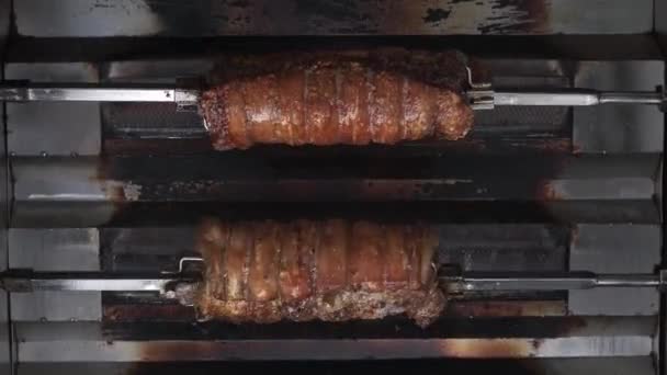 Nowoczesne Gotowanie Balijskiej Świni Ssącej Rotisserie Alumunium — Wideo stockowe